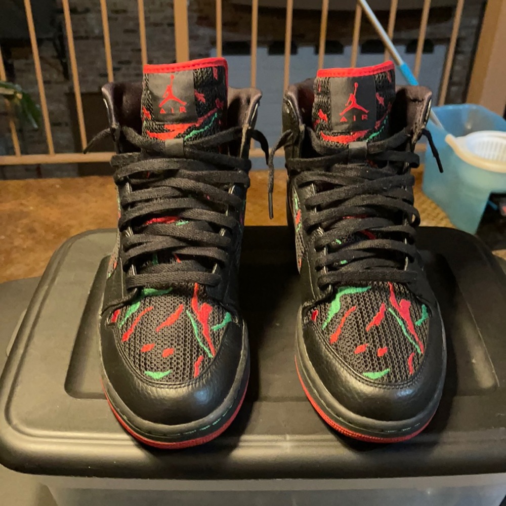 Air Jordan 1 High Strap ‘A Tribe Called Quest’ Gem